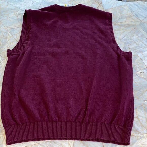 Calvin Klein Men's Deep Red V-Neck Sweater Vest - Picture 7 of 8